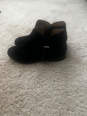 Jack Rogers Girls Black Suede Ankle Booties Size 2